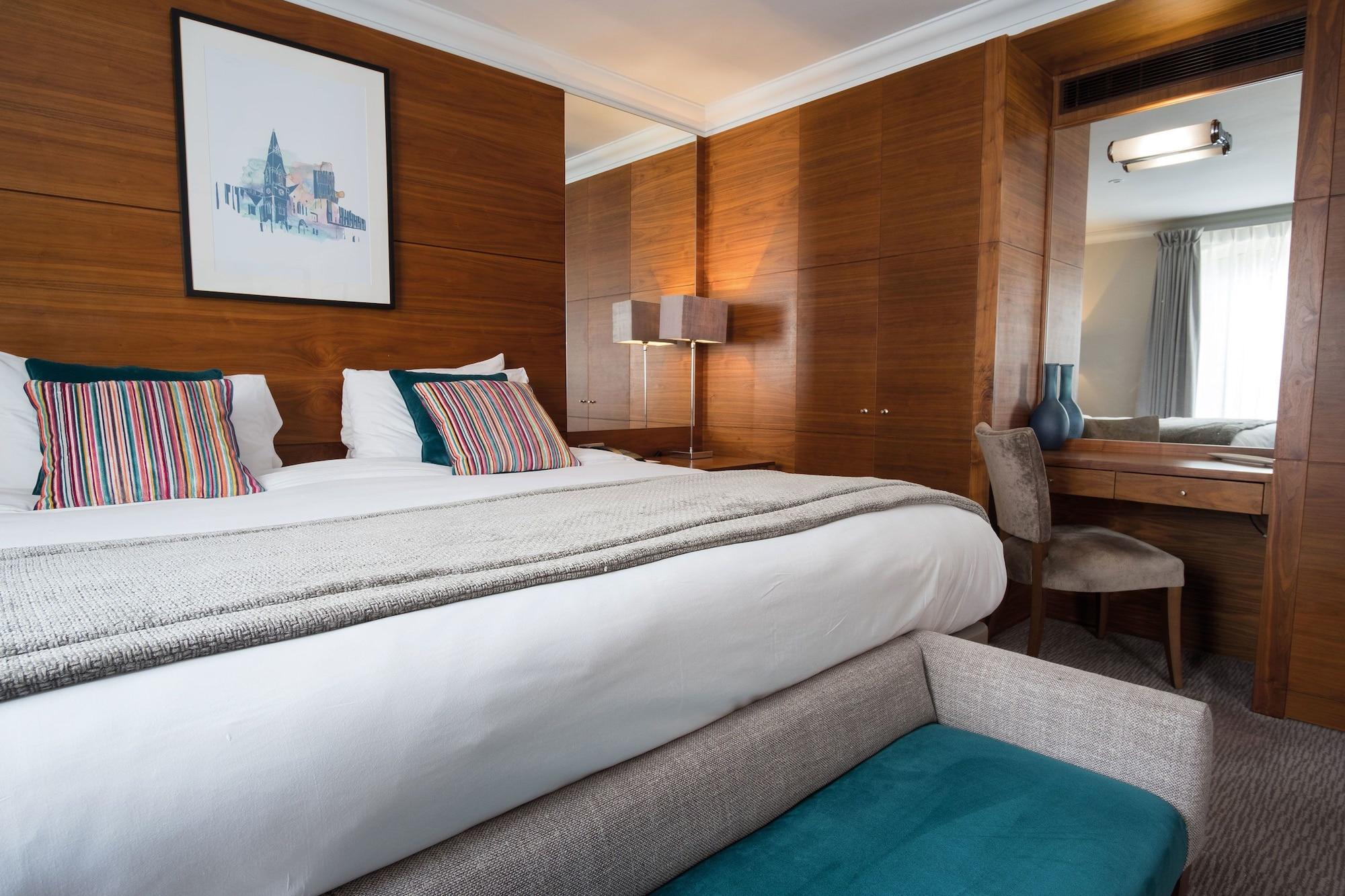 Thorpe Park Hotel And Spa ليدز المظهر الخارجي الصورة