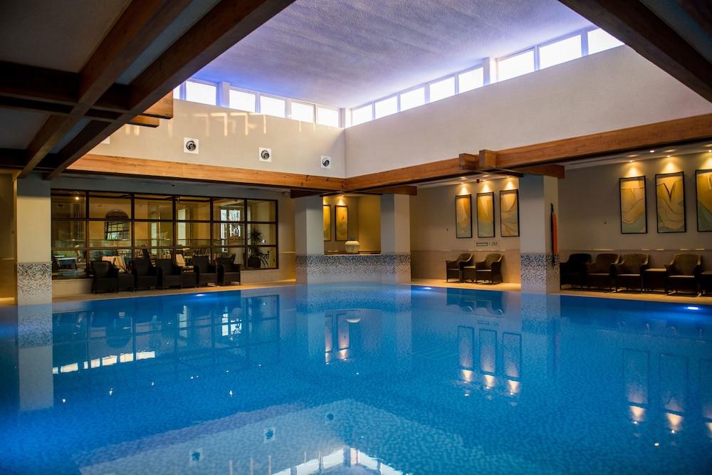 Thorpe Park Hotel And Spa ليدز المظهر الخارجي الصورة
