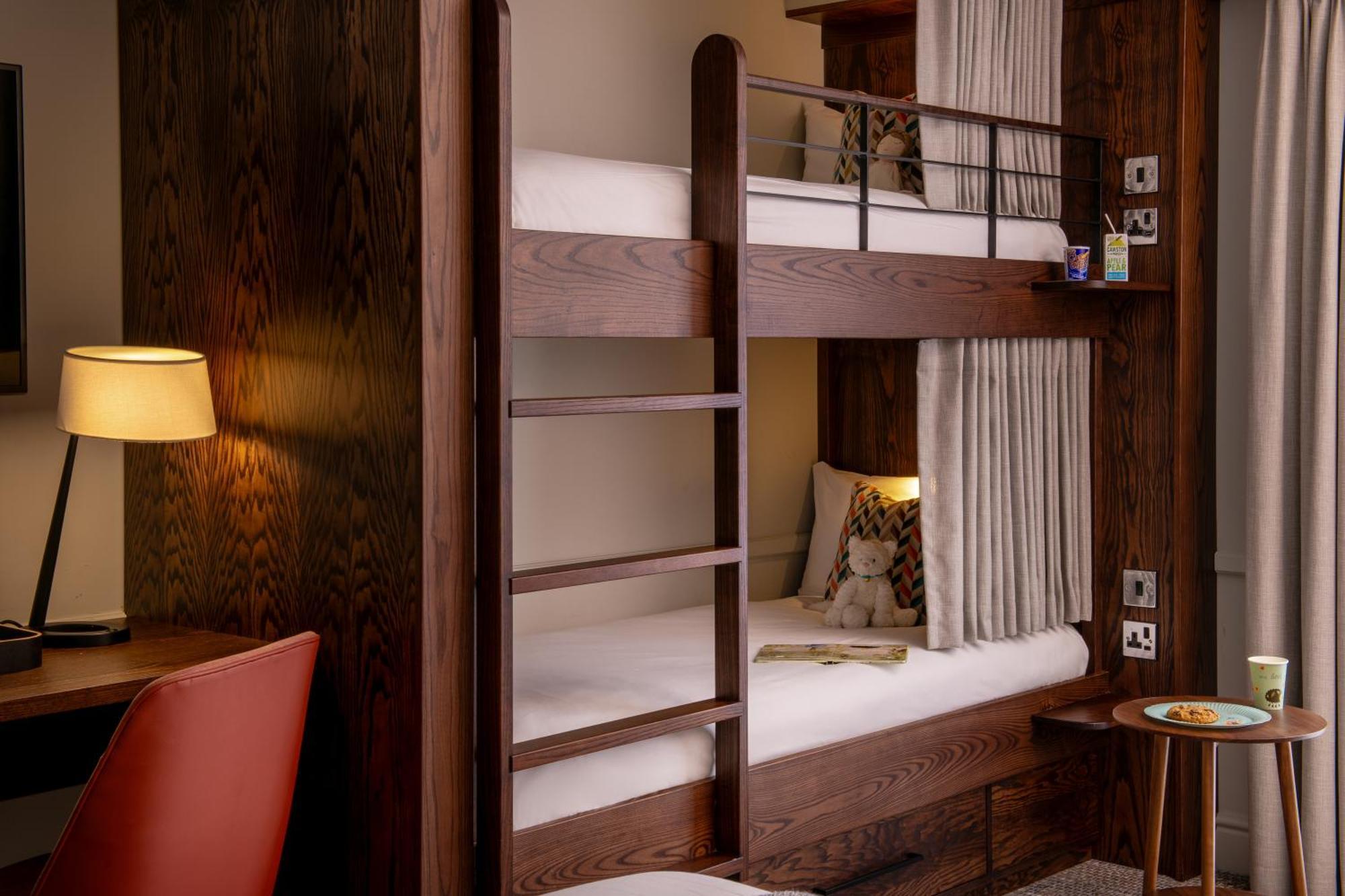 Thorpe Park Hotel And Spa ليدز المظهر الخارجي الصورة