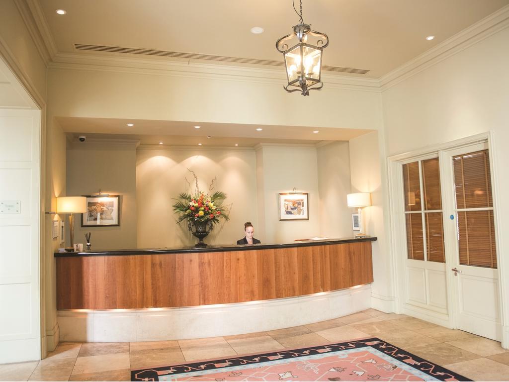 Thorpe Park Hotel And Spa ليدز المظهر الخارجي الصورة