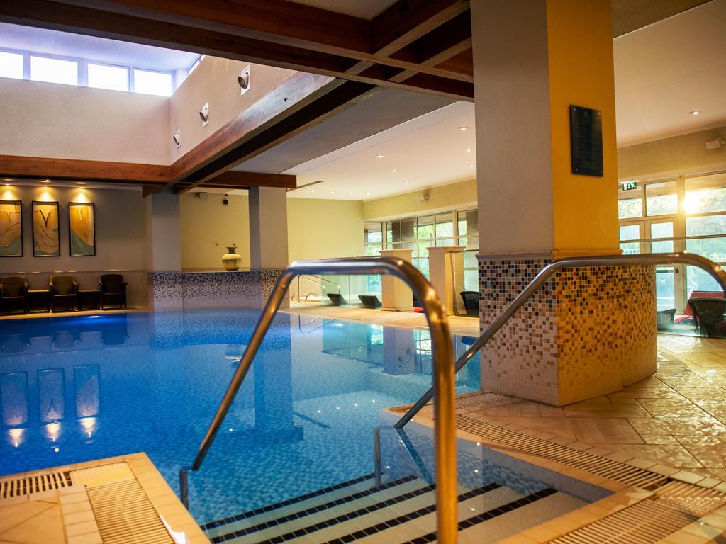 Thorpe Park Hotel And Spa ليدز المظهر الخارجي الصورة