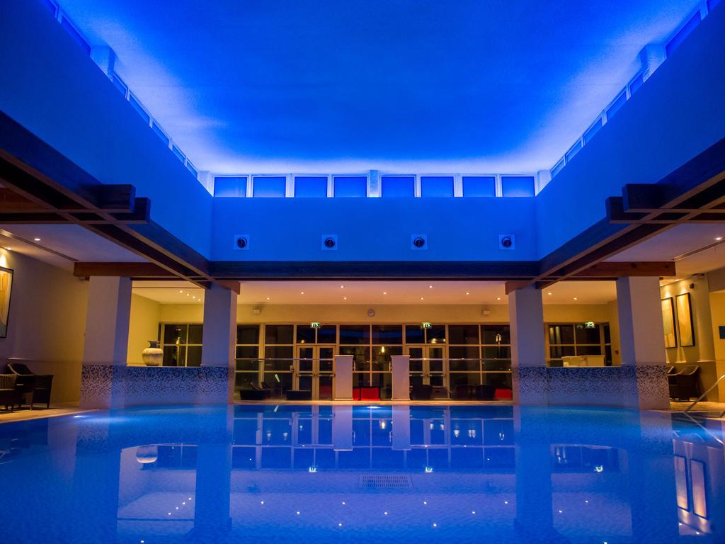 Thorpe Park Hotel And Spa ليدز المظهر الخارجي الصورة